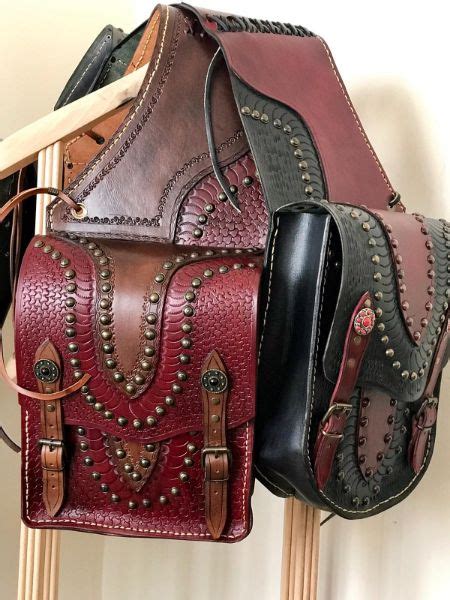 medieval dynasty equip saddle bag.